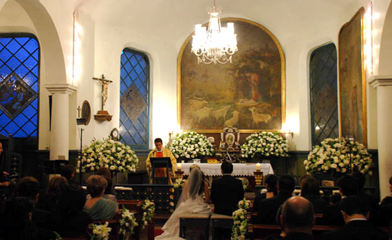 IGLESIA DE SANTA MONICA INTERIOR ATRIO